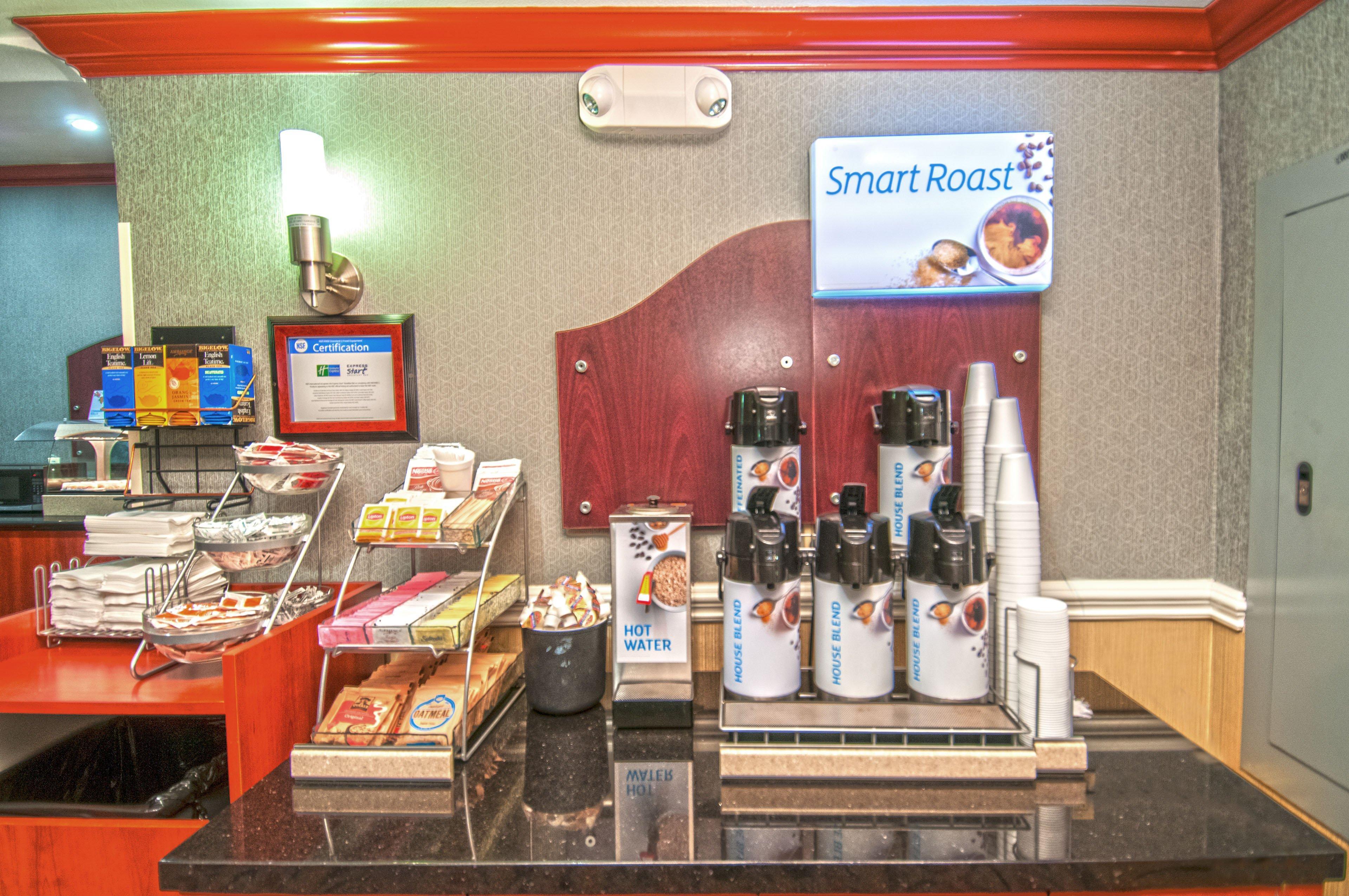Holiday Inn Express & Suites Bakersfield Central By Ihg Eksteriør bilde