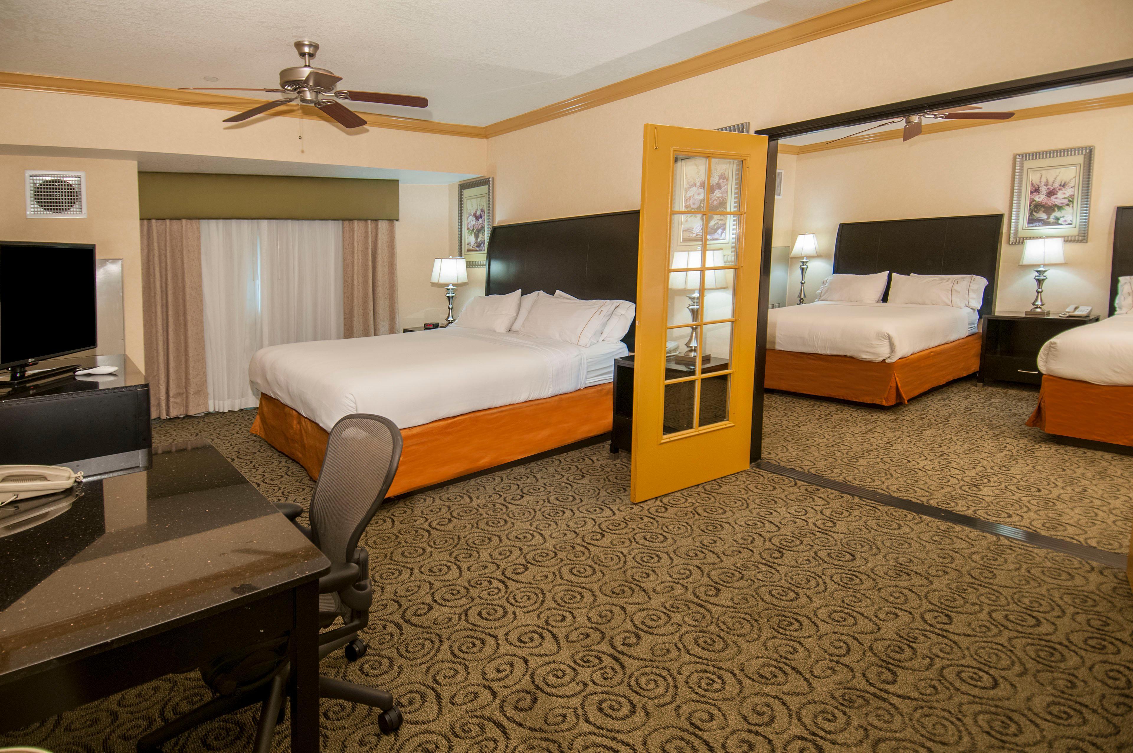 Holiday Inn Express & Suites Bakersfield Central By Ihg Eksteriør bilde