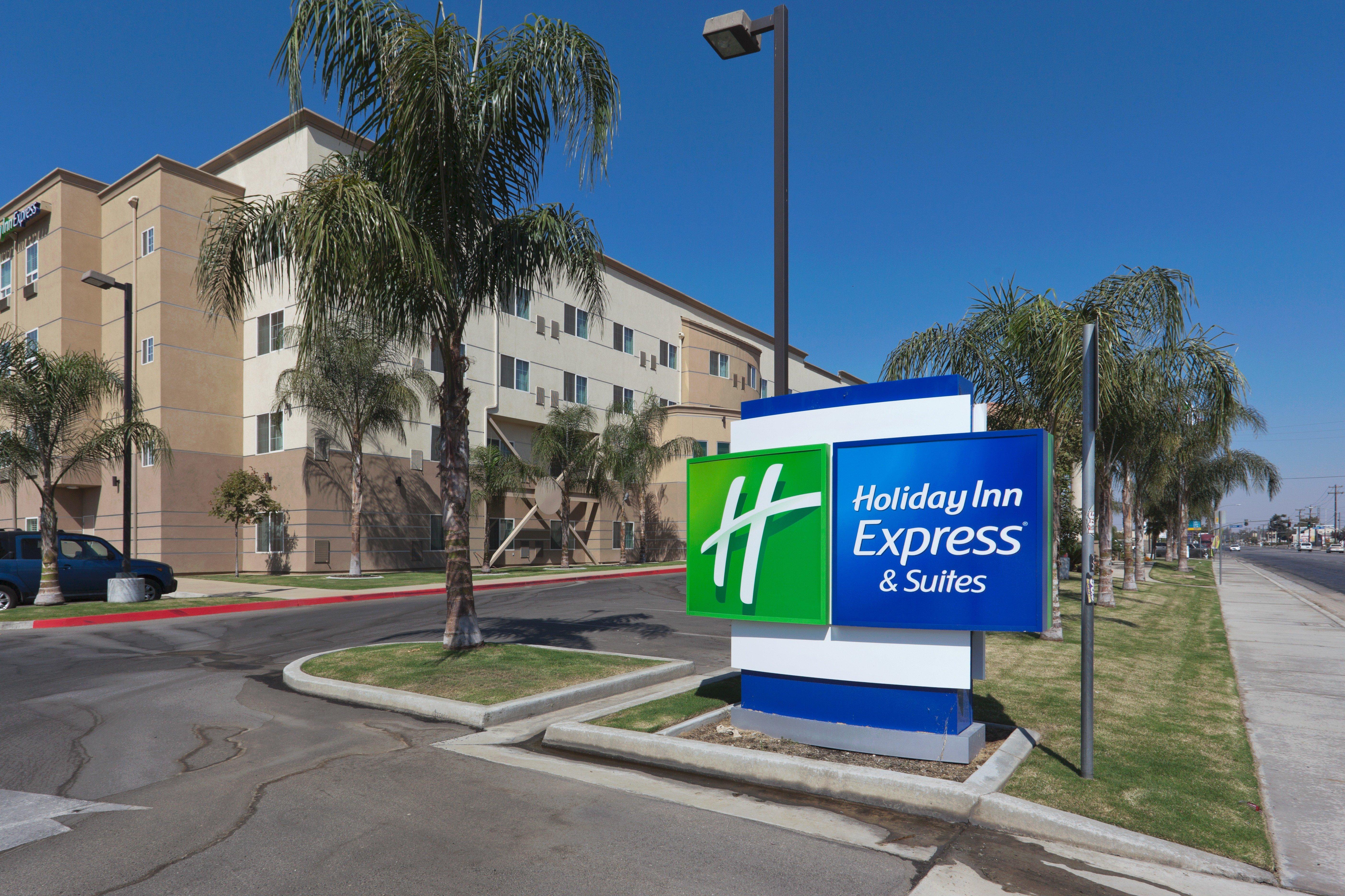 Holiday Inn Express & Suites Bakersfield Central By Ihg Eksteriør bilde
