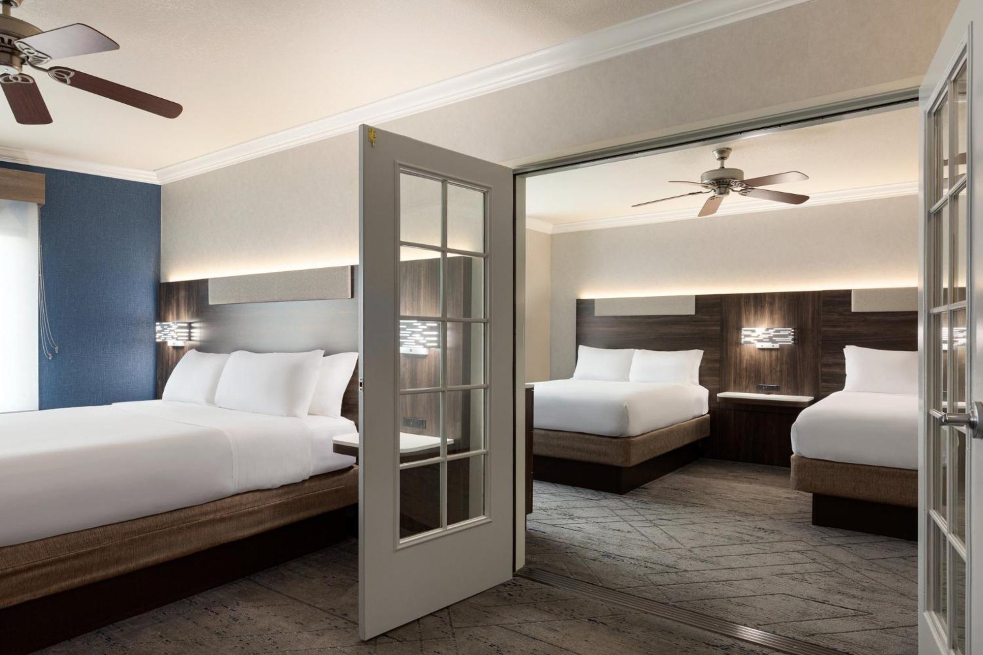 Holiday Inn Express & Suites Bakersfield Central By Ihg Eksteriør bilde