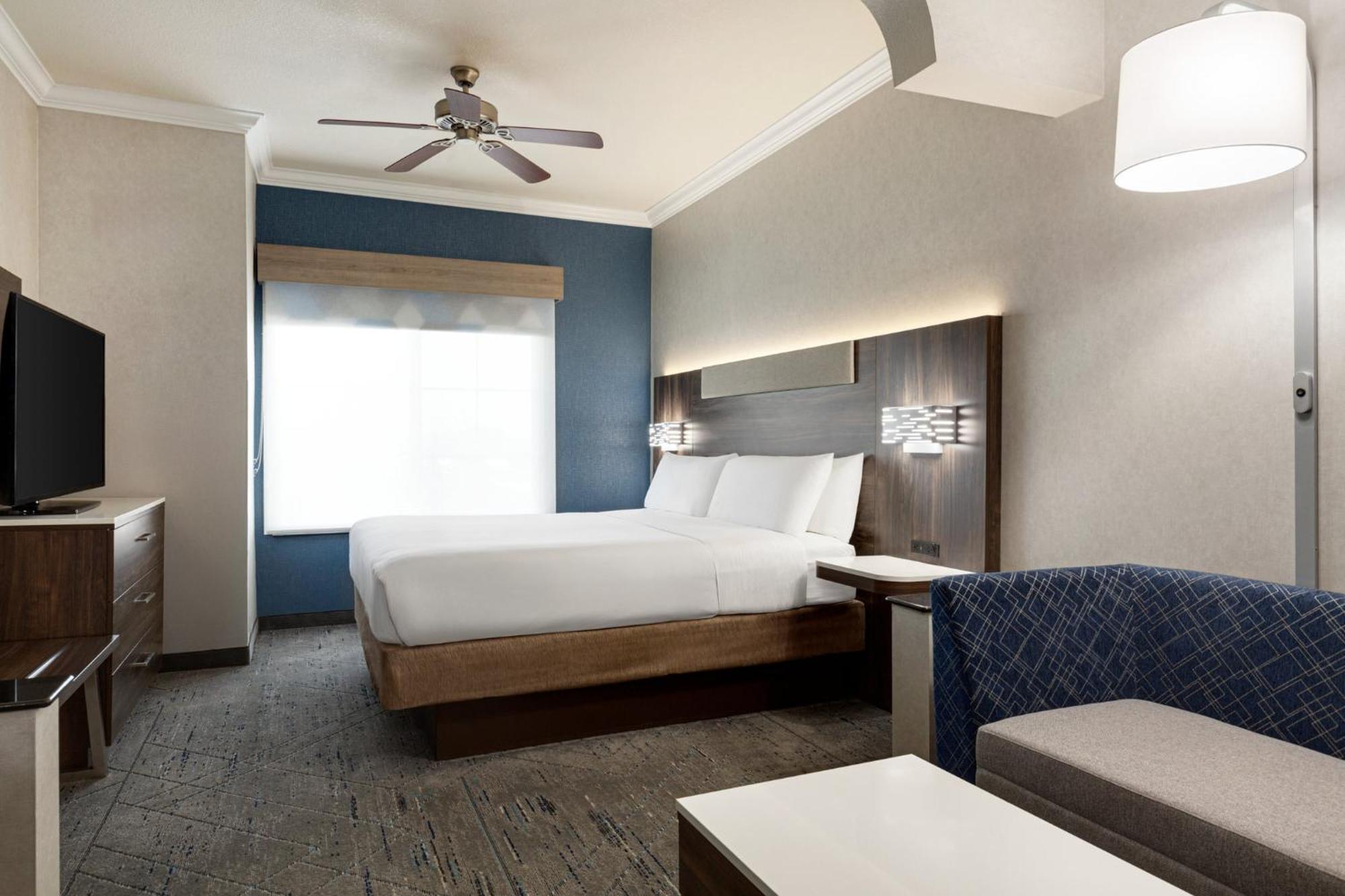 Holiday Inn Express & Suites Bakersfield Central By Ihg Eksteriør bilde