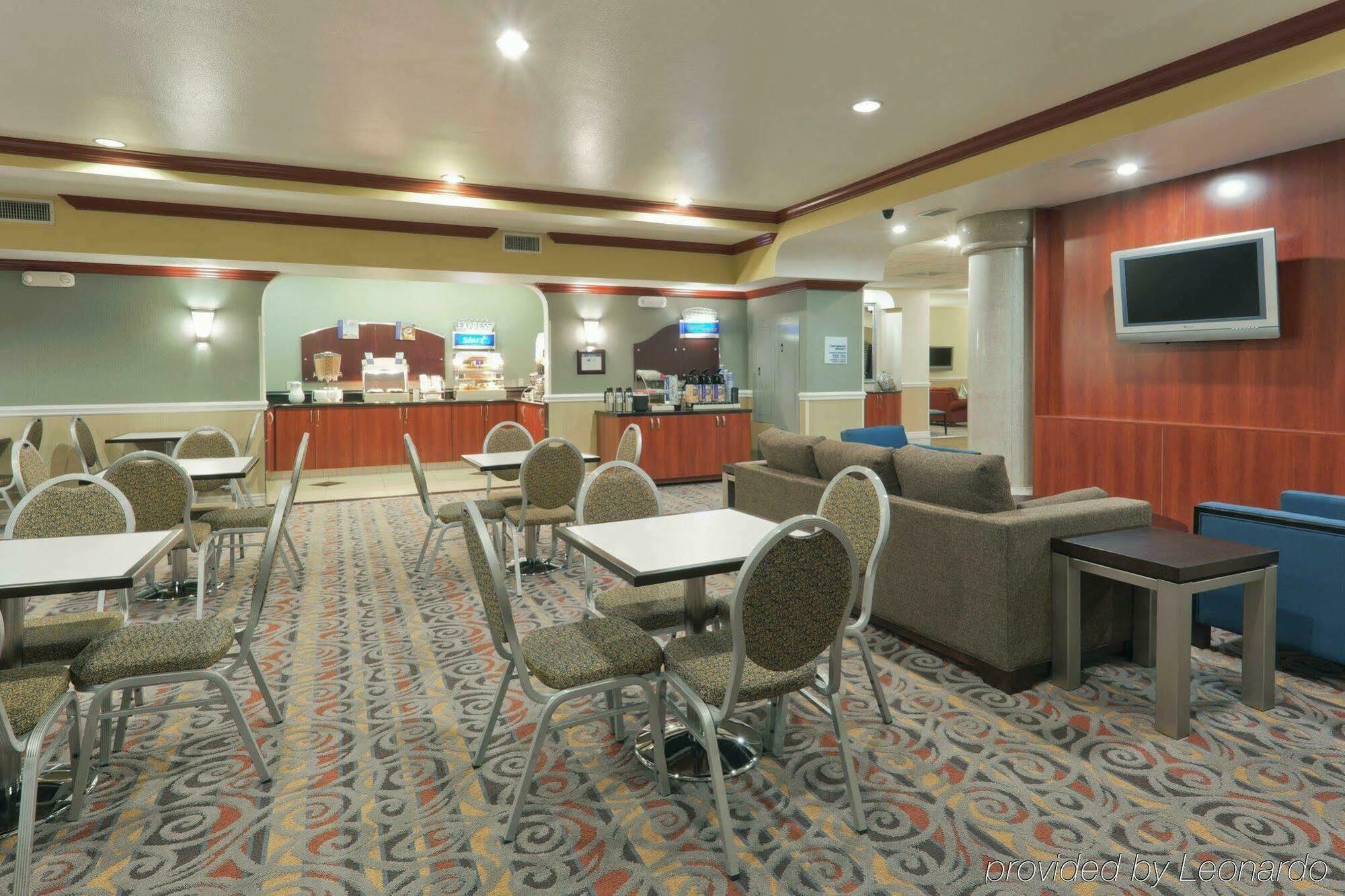 Holiday Inn Express & Suites Bakersfield Central By Ihg Restaurant bilde